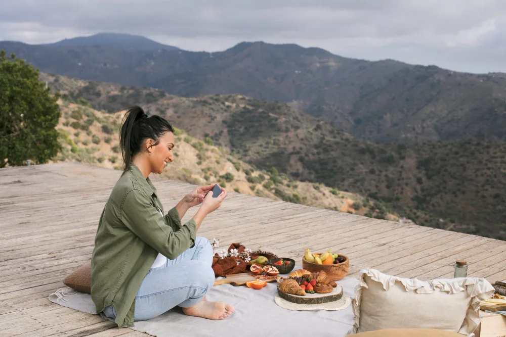 What Is a Nomadic Lifestyle and Its Allure