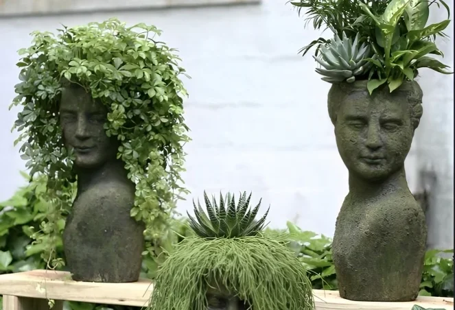 How gorgeous are these girls!