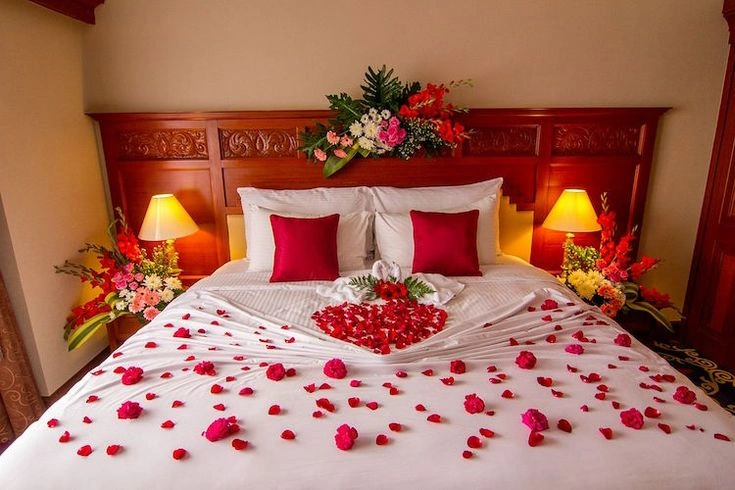 Romantic Flowers for the Bedroom
