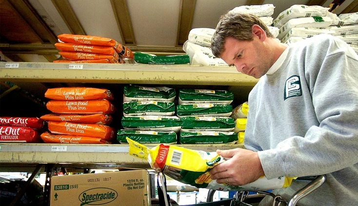 How to Read a Fertilizer Label